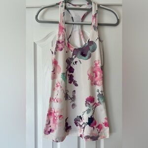 Lululemon floral tank size 6